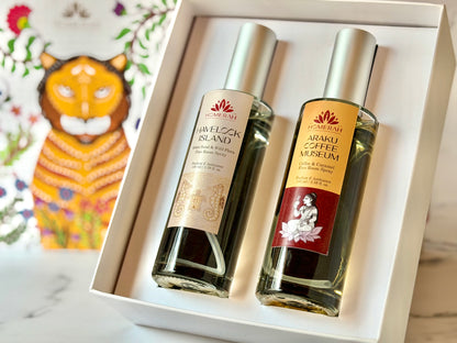Homerah Beach & Hill Collection In Gond Tiger Gift Box - Set of 2 Fine Room Parfums - ARAKU COFFEE MUSEUM (Coffee & Caramel) x1, HAVELOCK ISLAND (White Sand & Wild Flora) x1